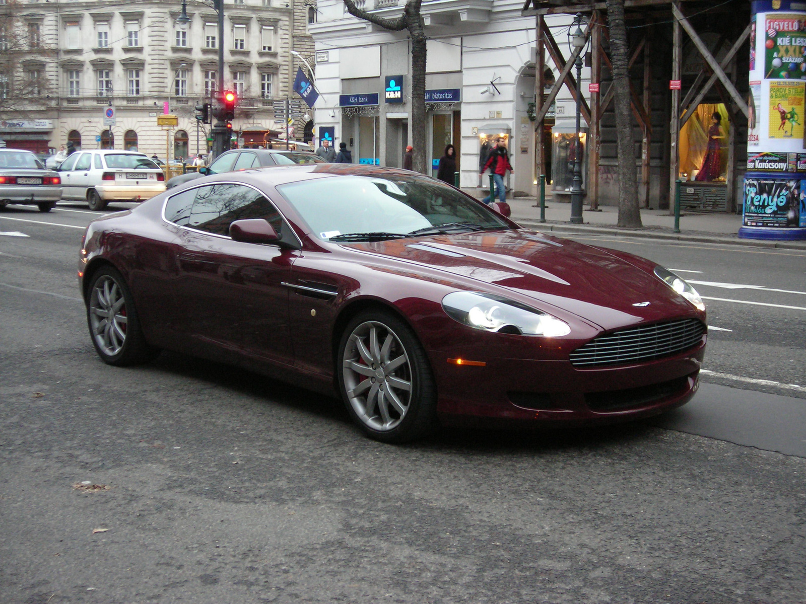 Aston Martin DB9