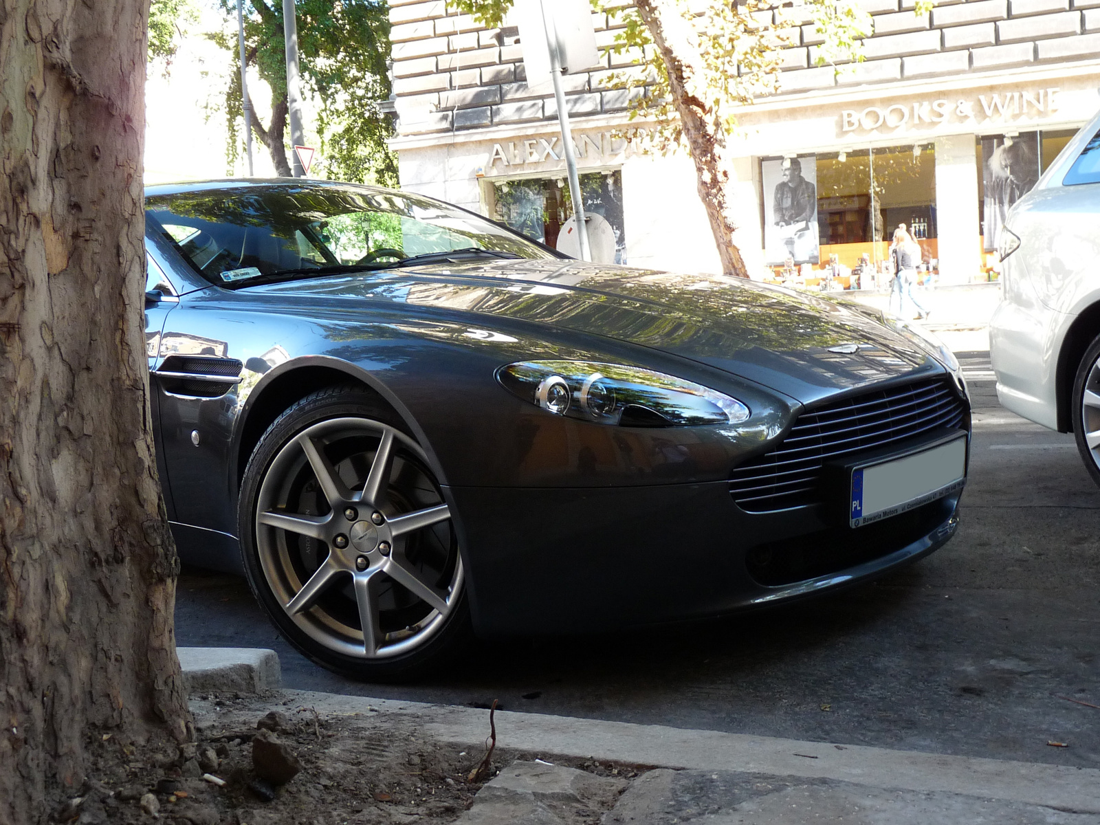 Aston Martin V8 Vantage