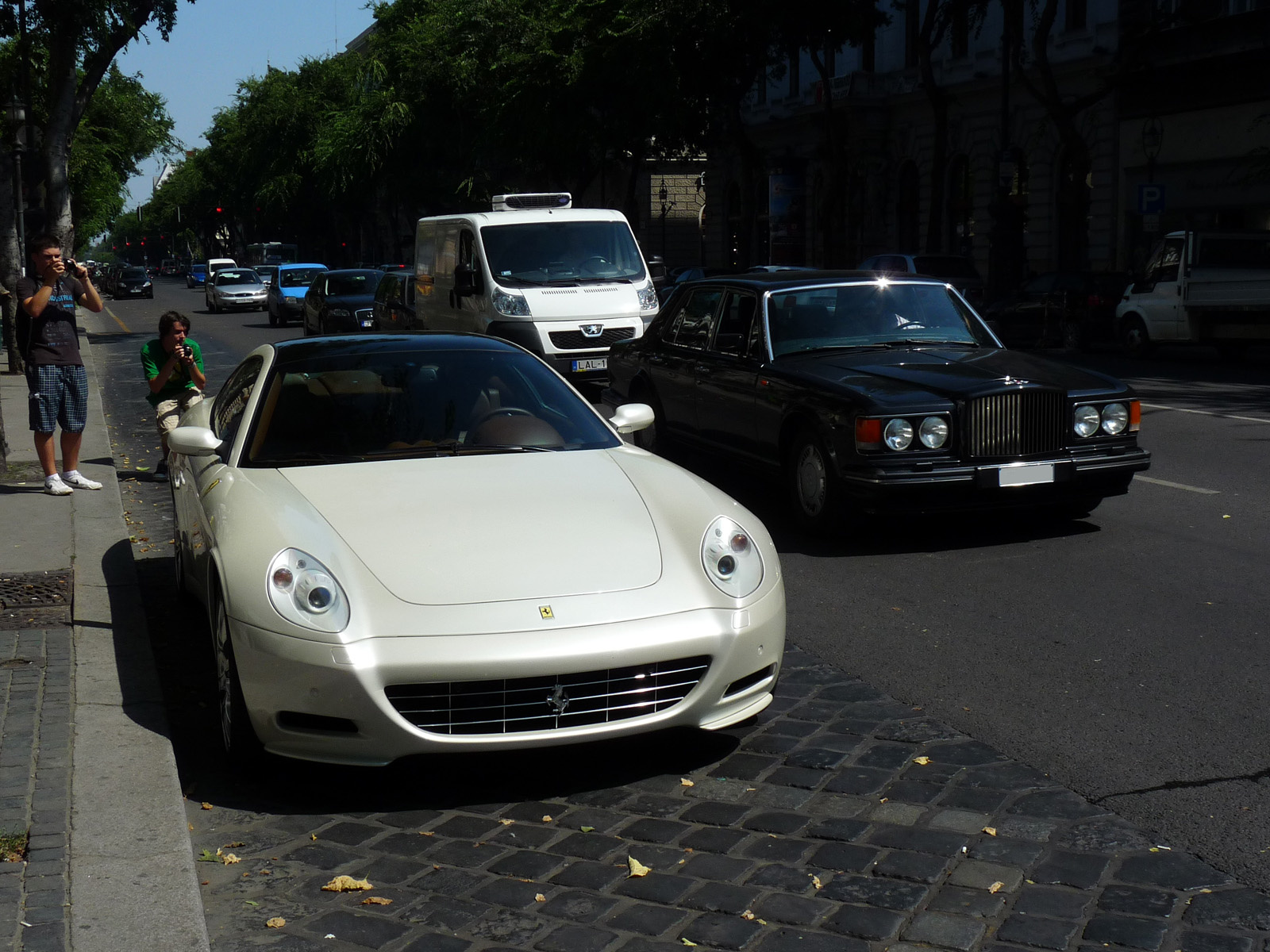 Ferrari 612 Scaglietti-Bentley Turbo R combo