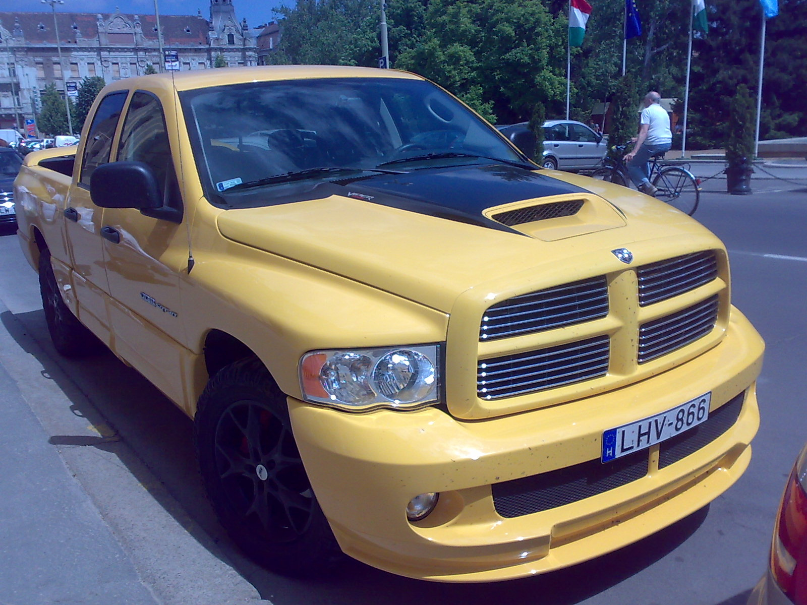 Dodge srt 10