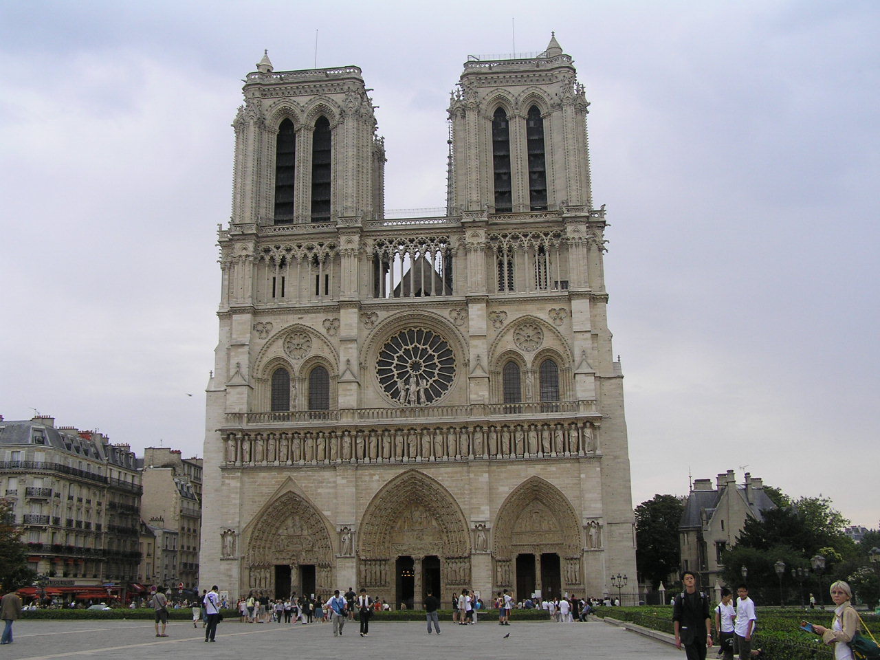 0102 Párizs Notre Dame