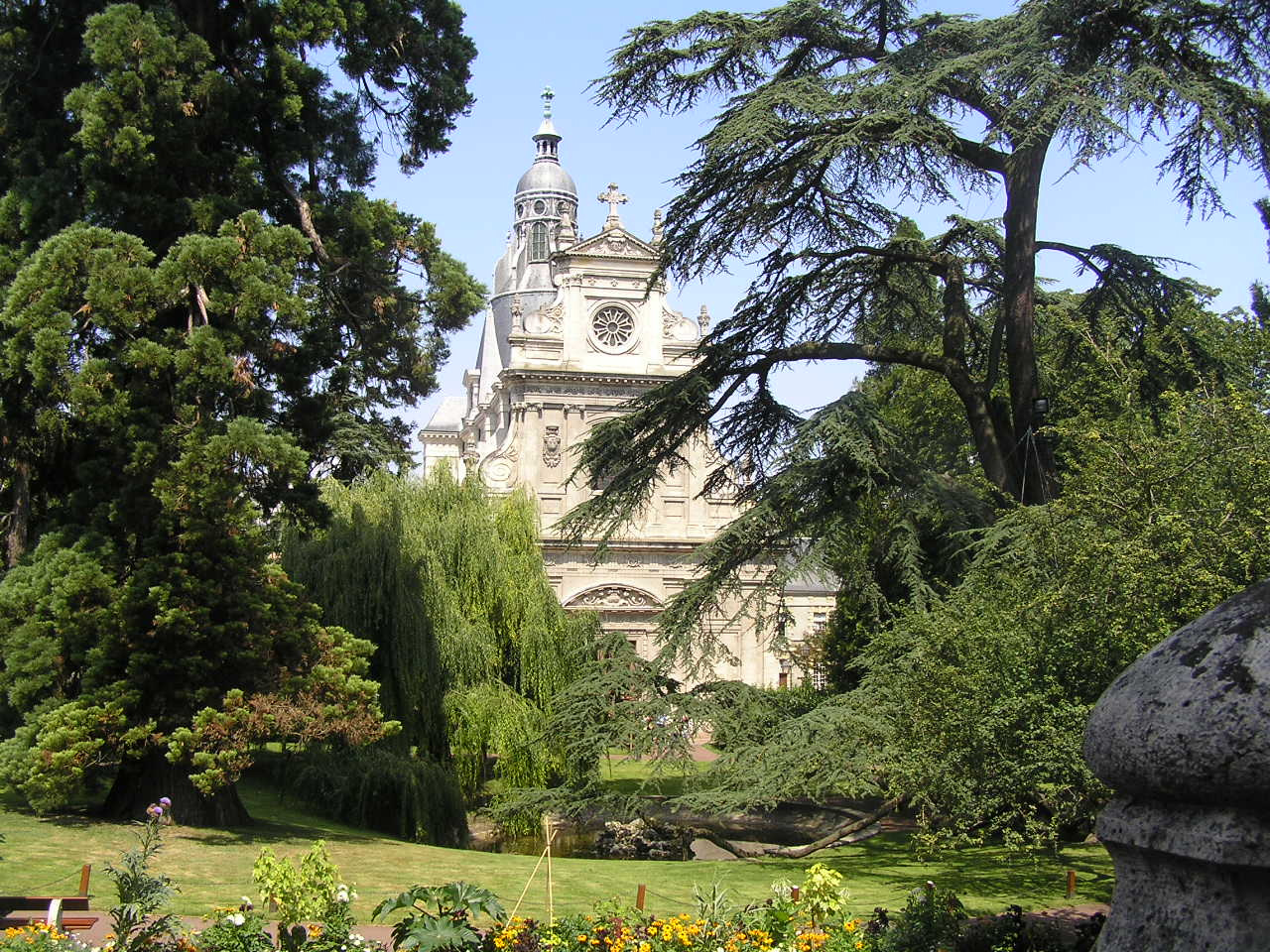 0626 Blois templ.a parkban