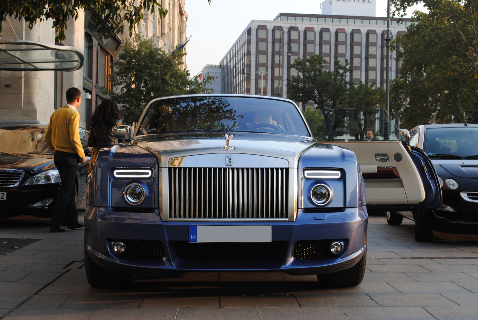 Mansory Bel Air (Rolls Royce Phantom Drophead Coupé)