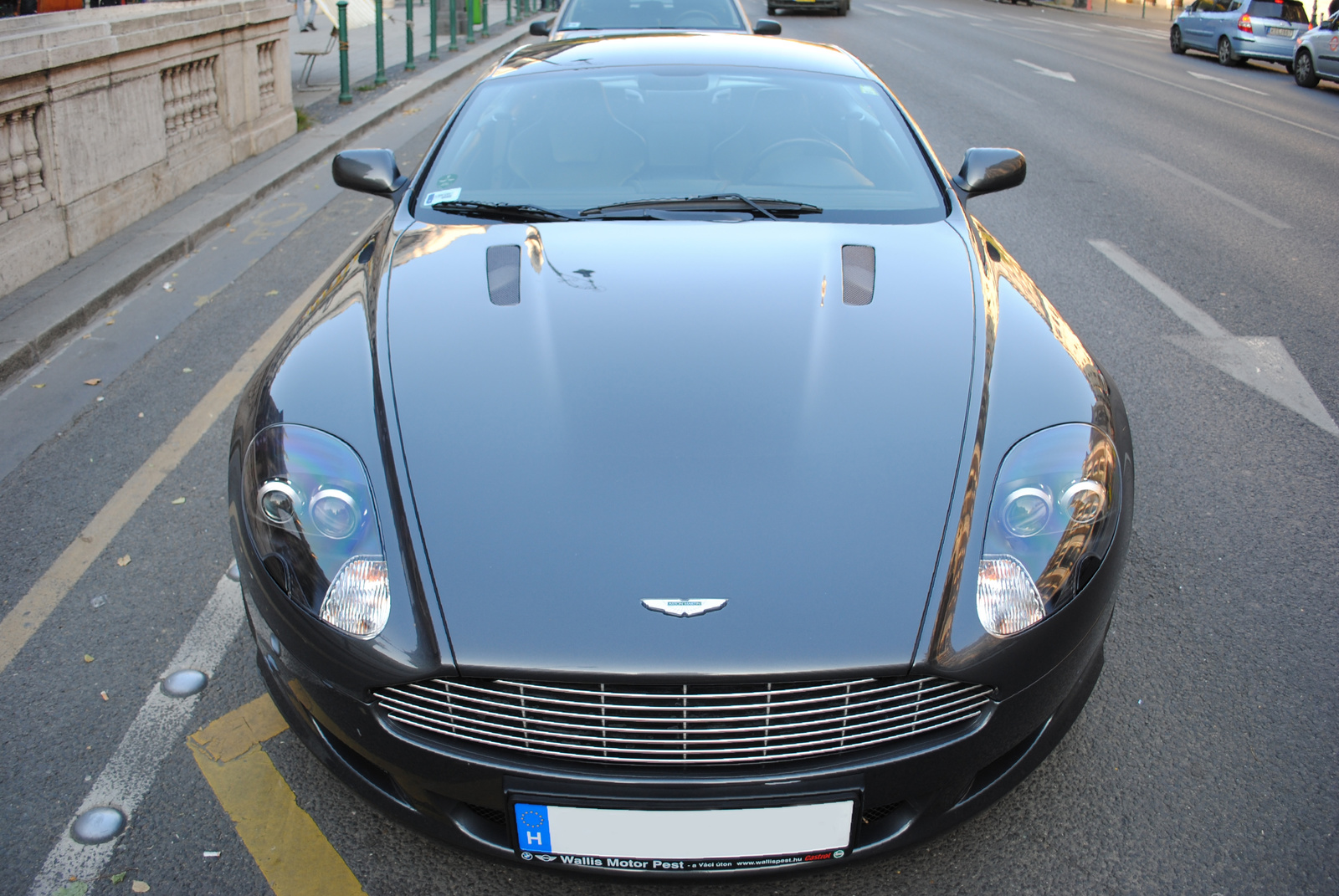 Aston Martin DB9