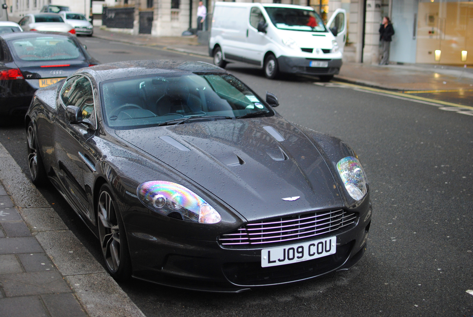 Aston Martin DBS