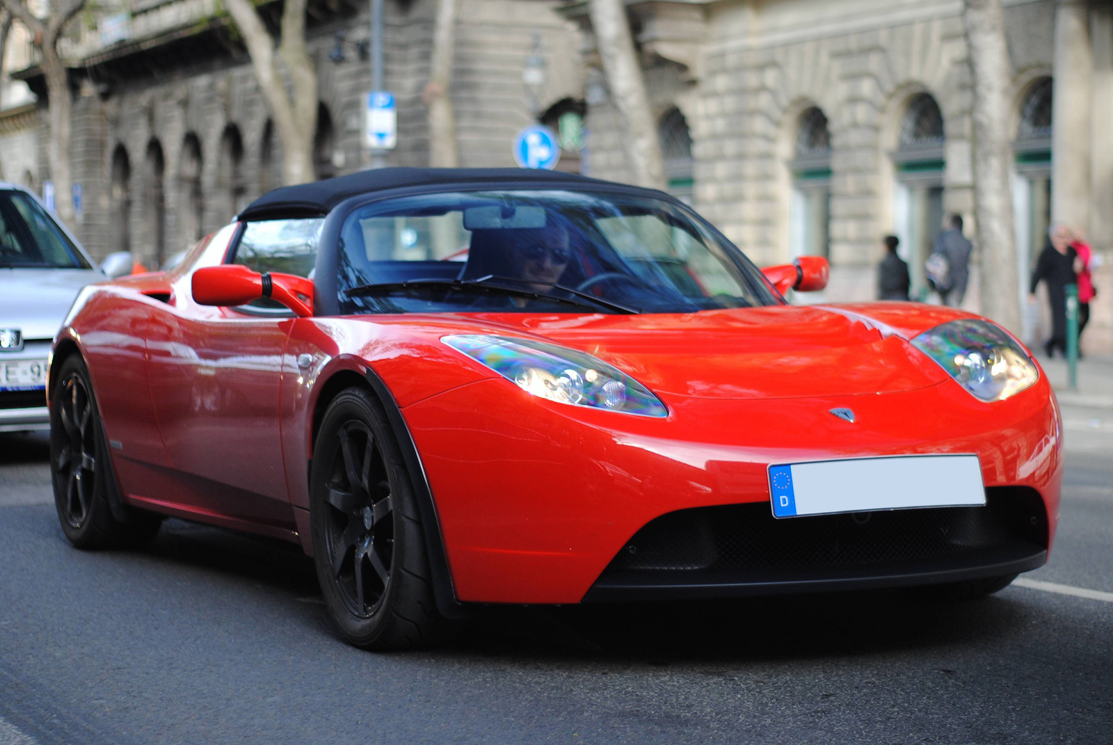 Tesla Roadster Sport