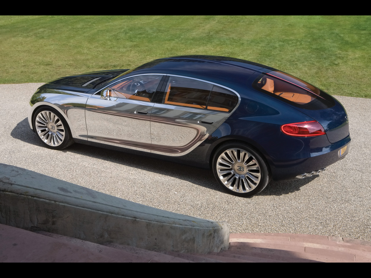 2009-Bugatti-16-C-Galibier-Concept-Rear-And-Side-Top-1280x960