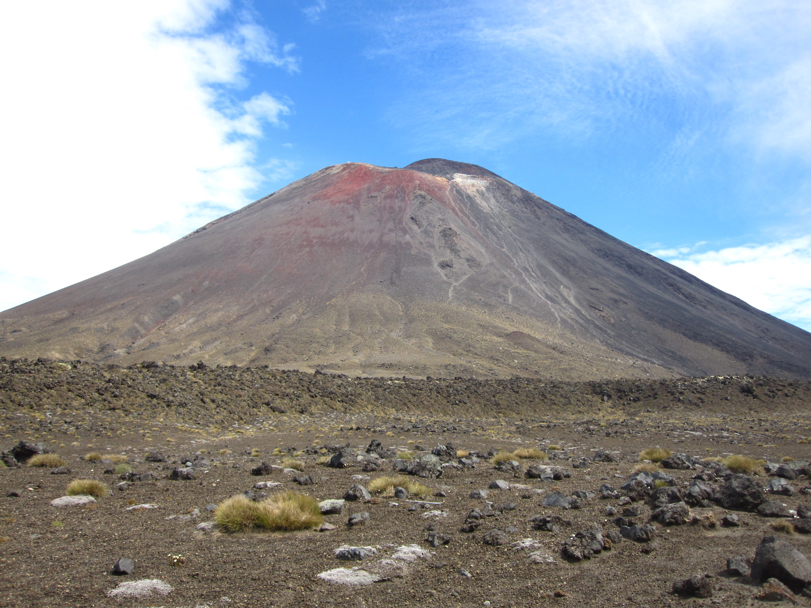 (140) Ngauruhoe vulkán (a Végzet Hegye a Gyűrűk Urában)
