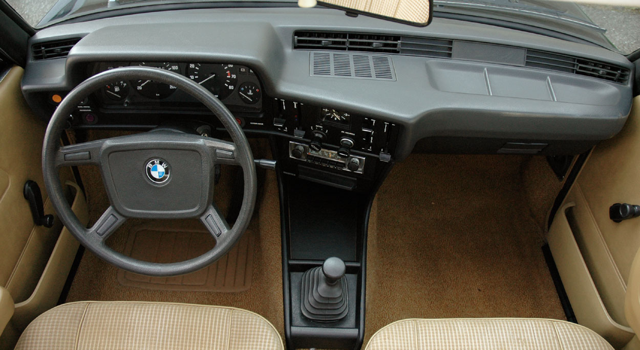 bmw320e21schwarz (5)