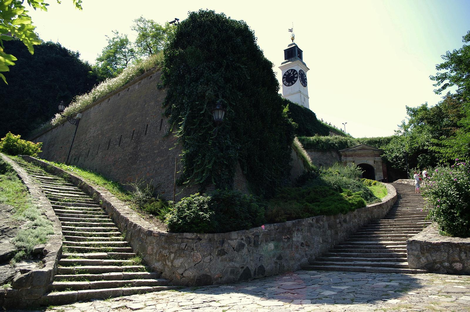 az erődben