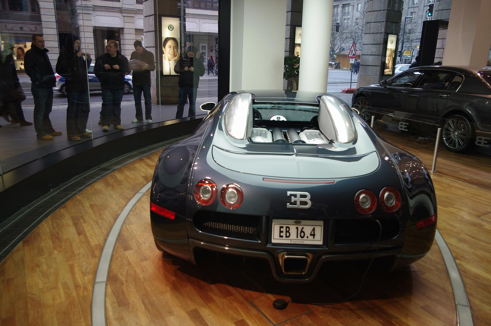 Bugatti-Veyron