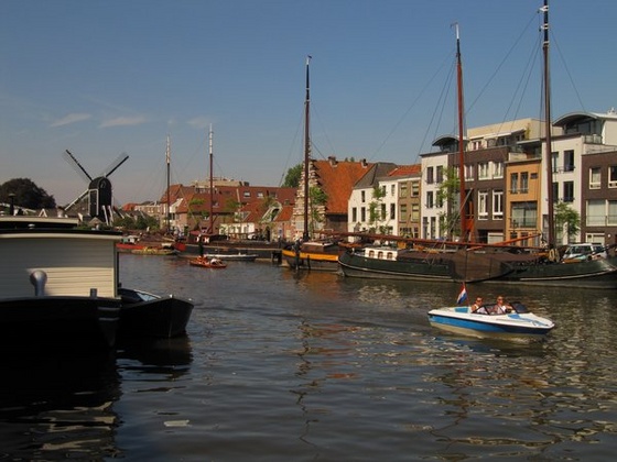 leiden 8