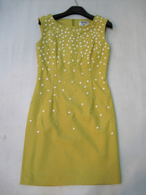 90924B-15  CHANEL YELLOW  WOOL DRESS SIZE 2 4 6 PRICE USD43