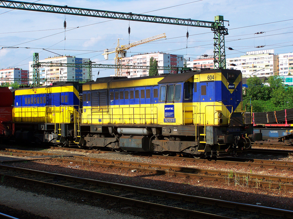 740 604 - 4 + 740 818 - 0 Kelenföld (2010.07.04).