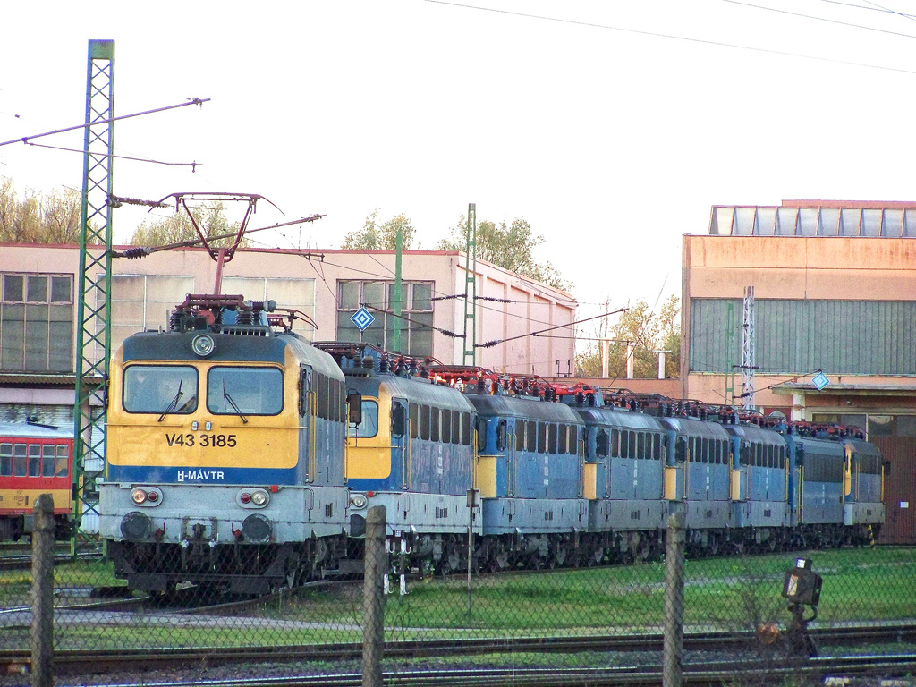 V43 - 3185 Dombóvár (2010.11.15).