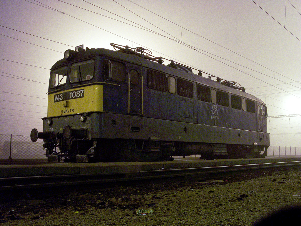 V43 - 1087 Dombóvár (2011.01.19).