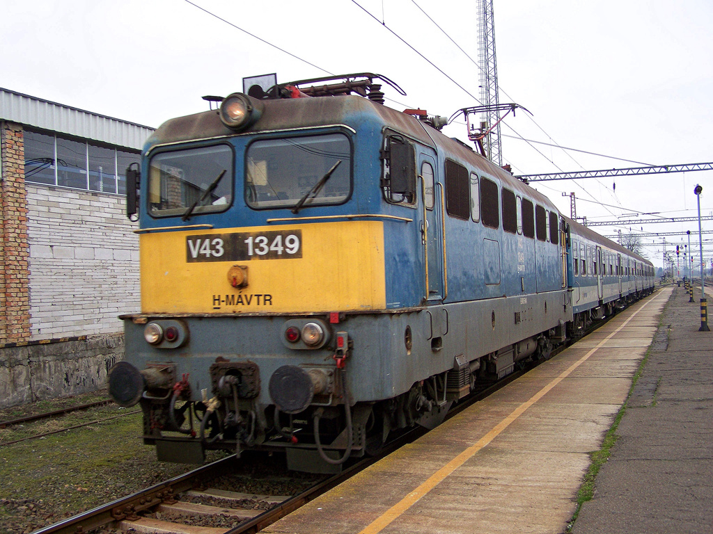 V43 - 1349 Dombóvár (2011.01.05)02.