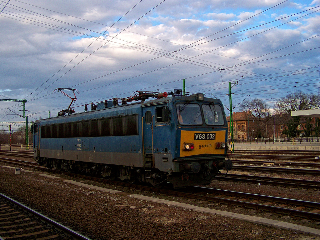 V63 - 032 Kelenföld (2011.03.14)04