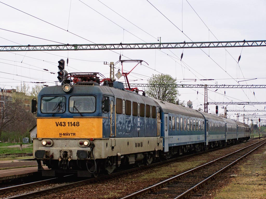 V43 - 1148 Dombóvár (2011.04.06)02