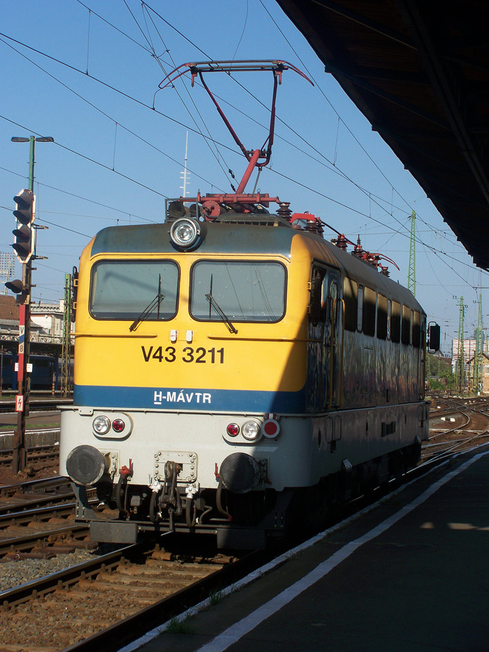 V43 - 3211 BP Keleti (2009.08.18).04.