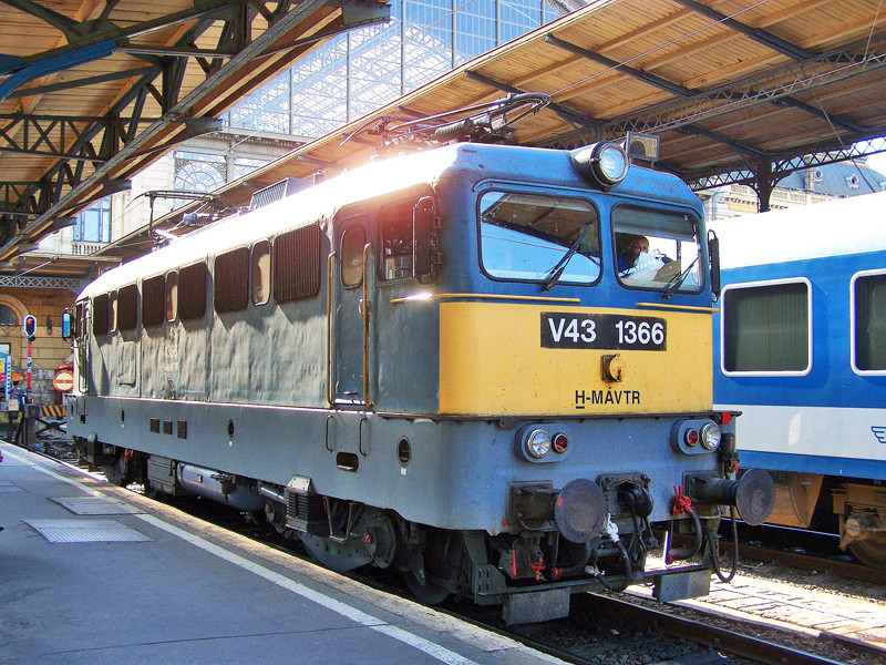 V43 - 1366 BP Keleti (2010.07.09)02.