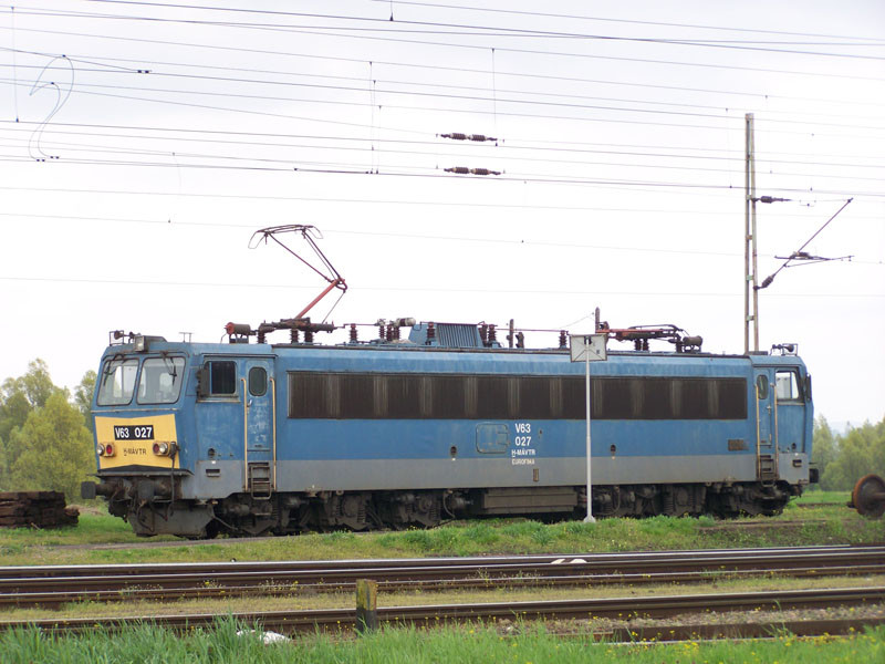 V63 - 027 Dombóvár (2010.04.15).