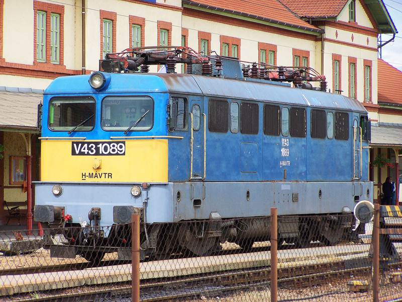 V43 - 1089 Dombóvár (2010.09.01)02