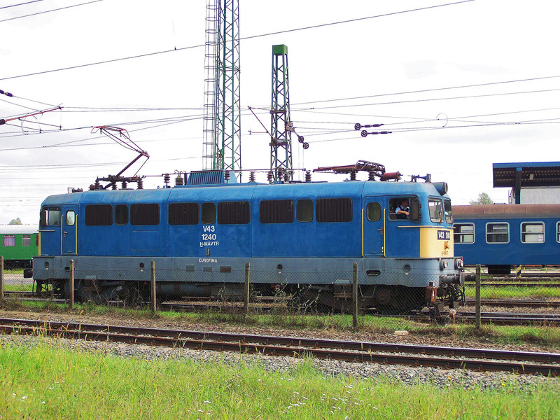 V43 - 1240 Dombóvár (2010.09.09)03