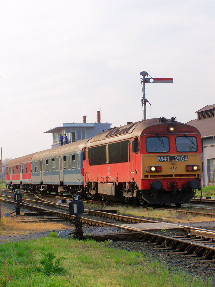 M41 - 2164 Bátaszék (2009.04.16).