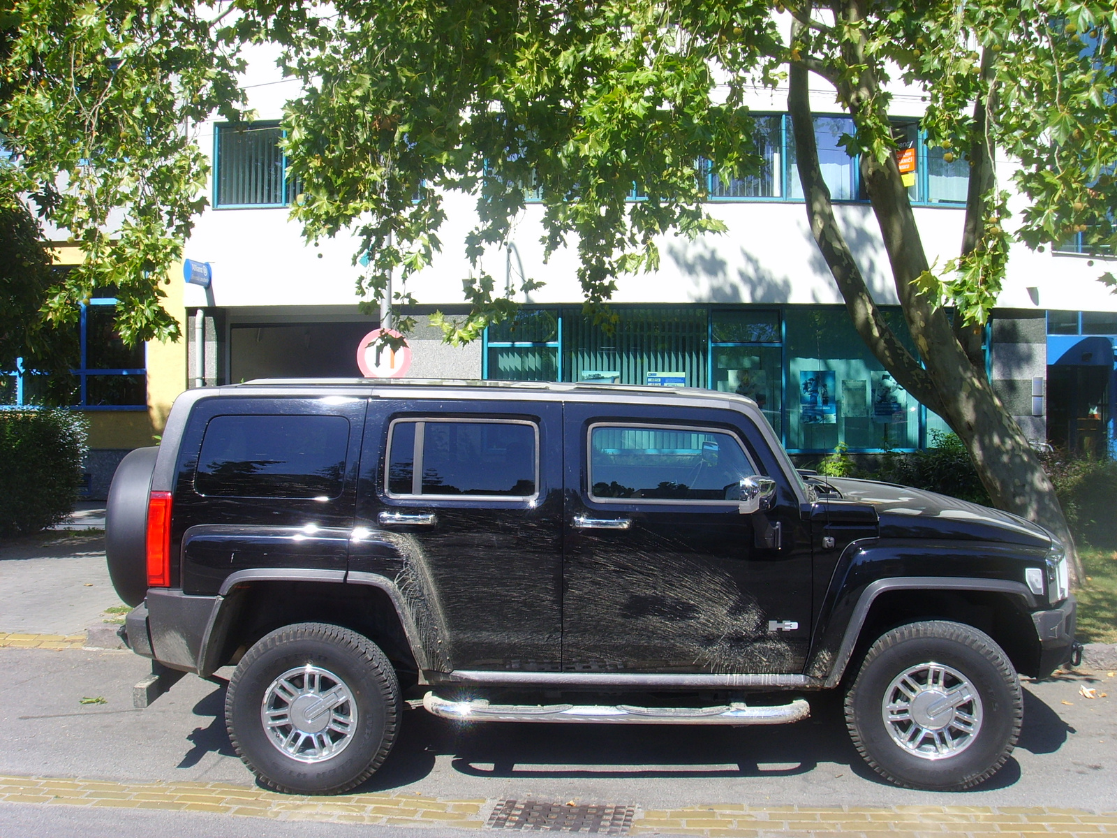 HUMMER H3