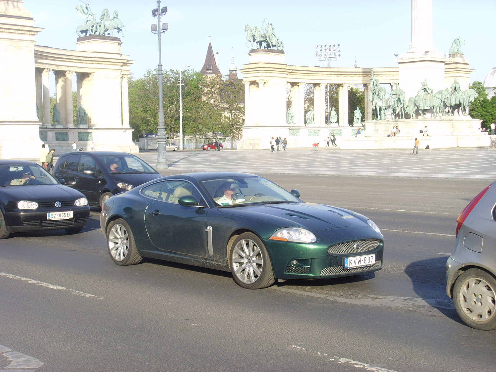 JAGUAR XKR