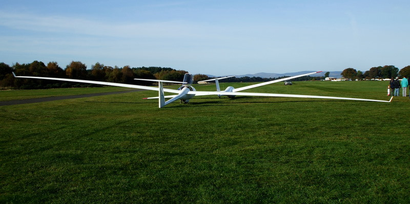 Gorgeous plane from behind