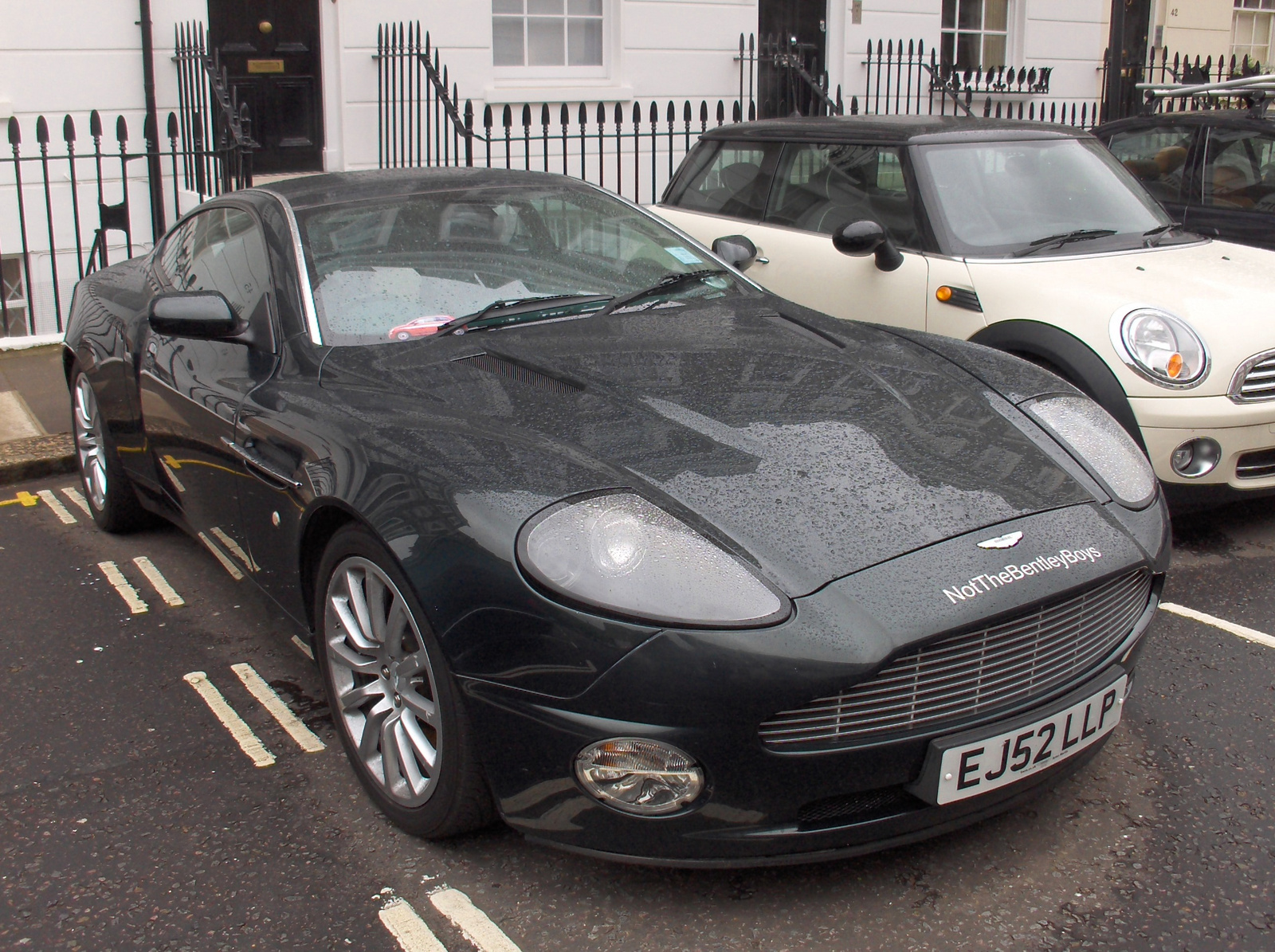 Aston Martin Vanquish