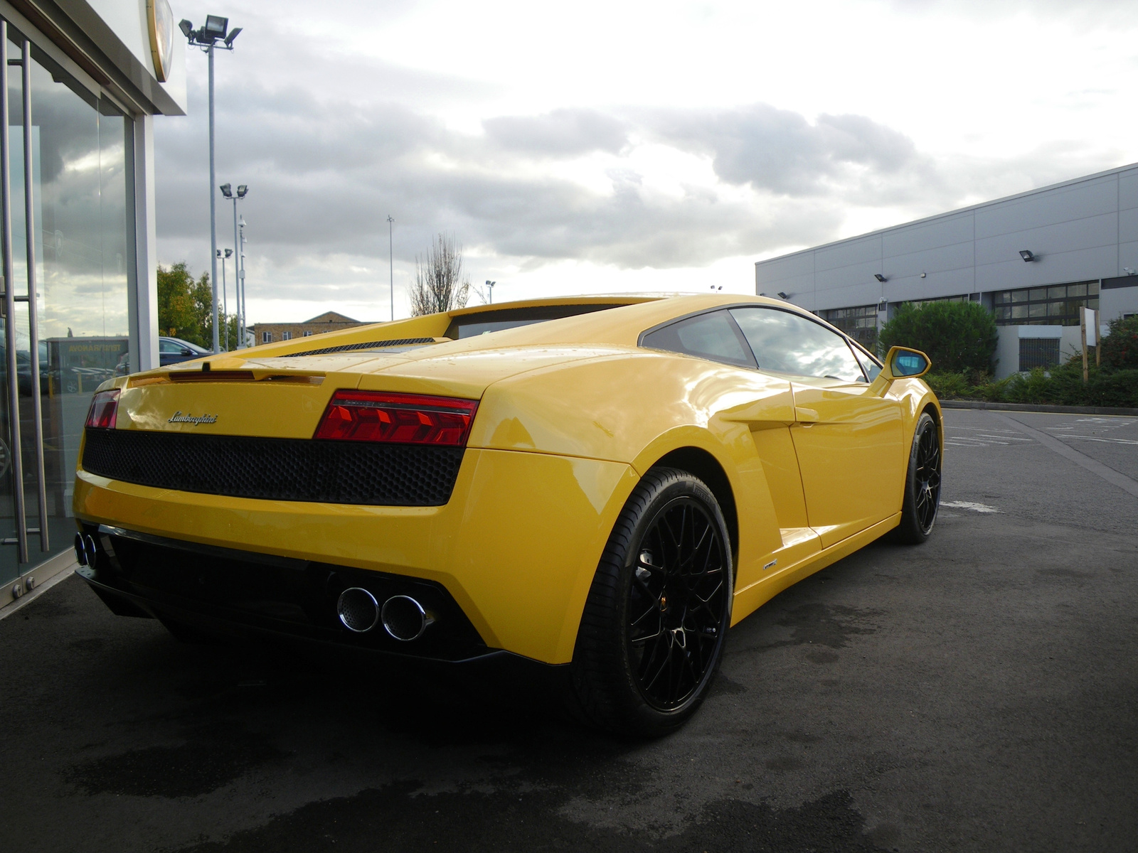 Lamborghini LP560-4