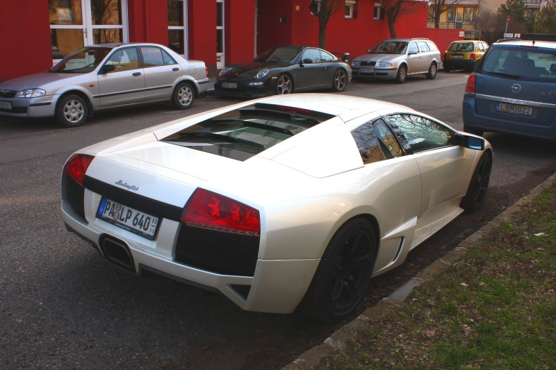 Lamborhini Murcielago LP640 2