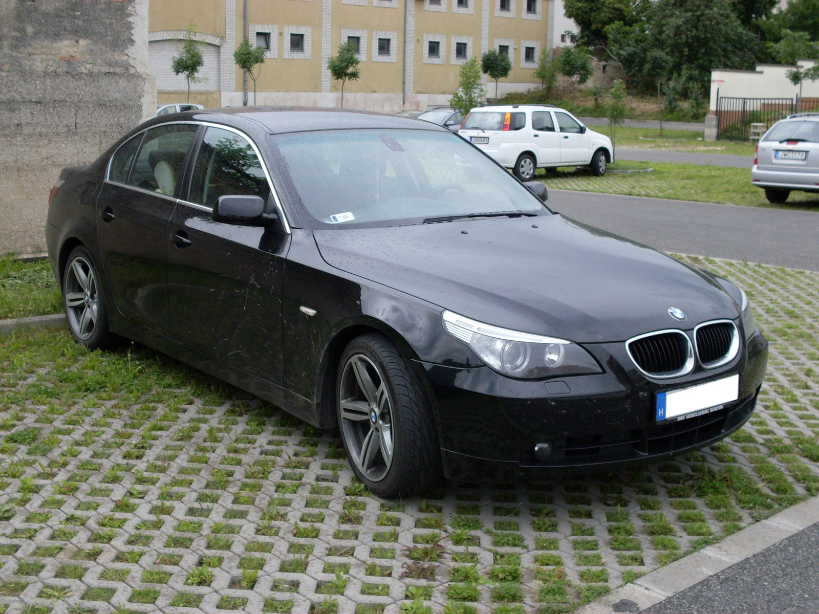 BMW 530d (E-60)