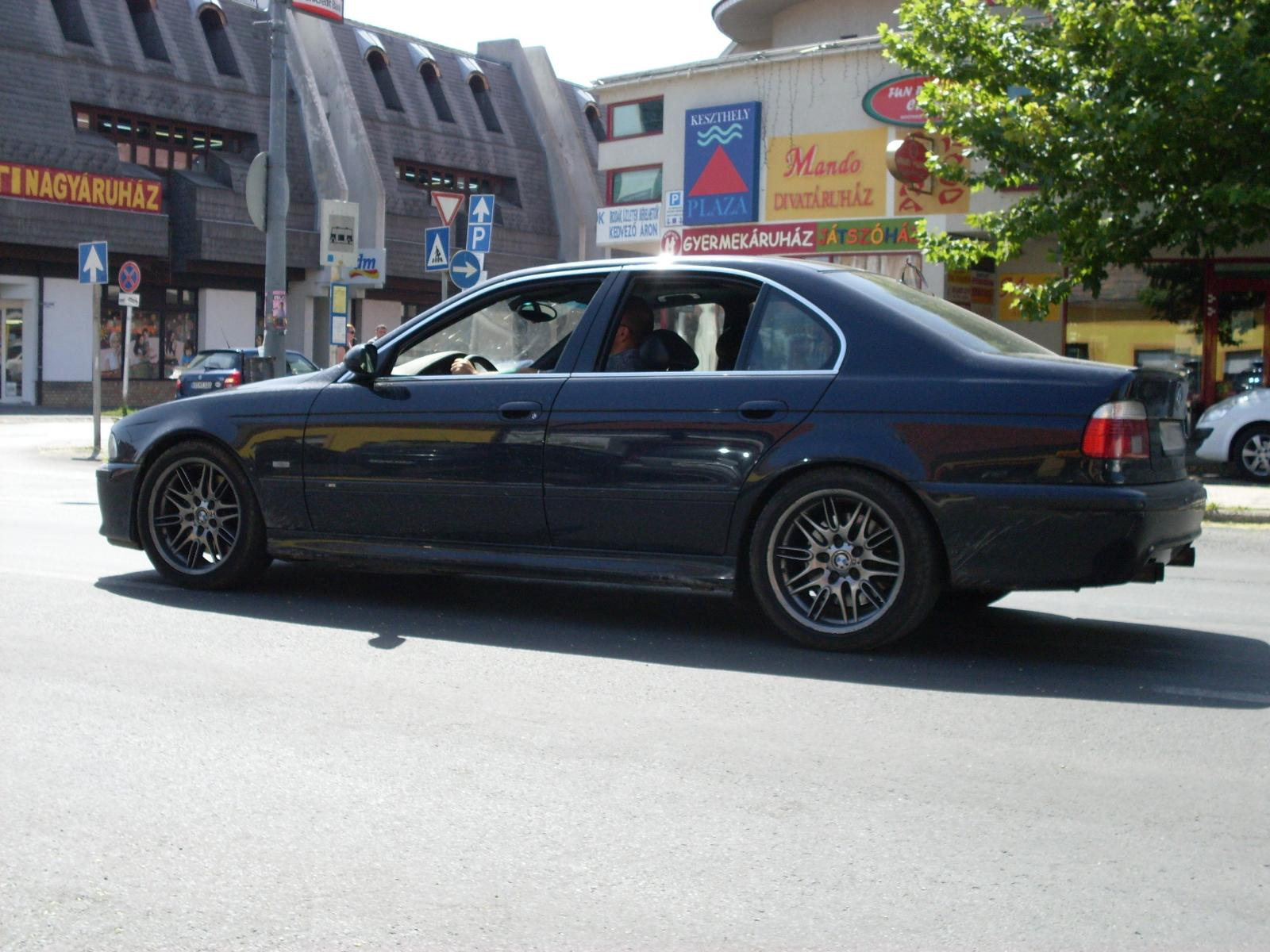 BMW M5 (e39)