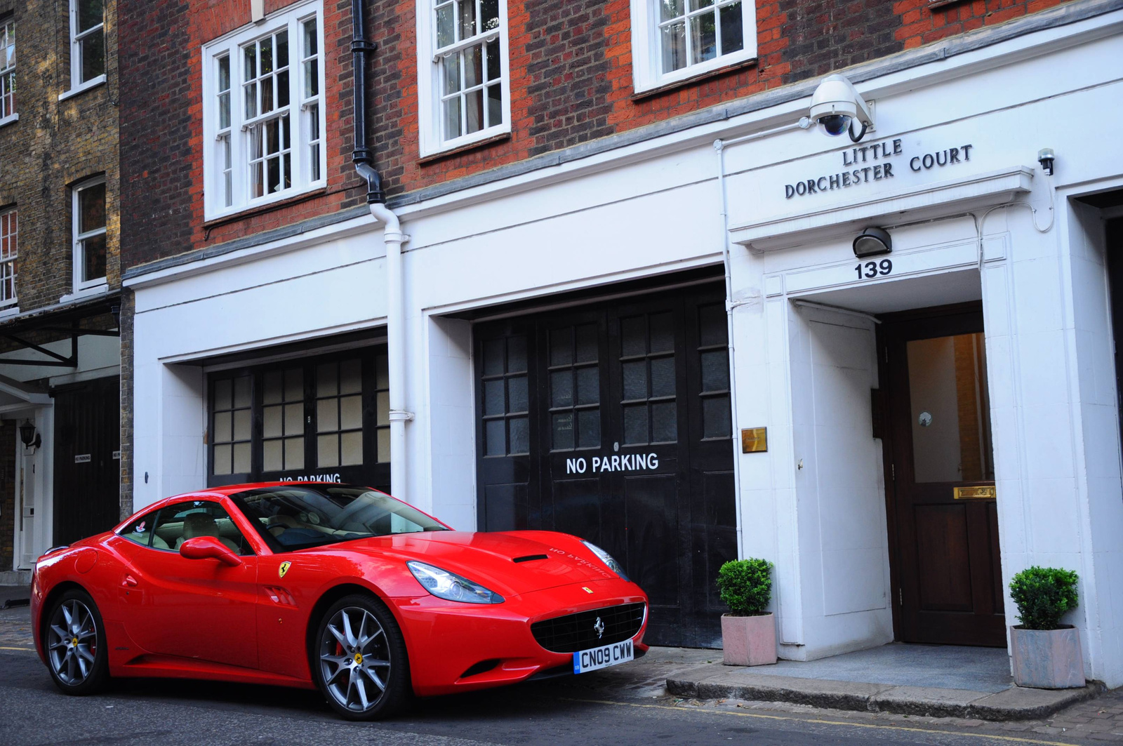 Ferrari California