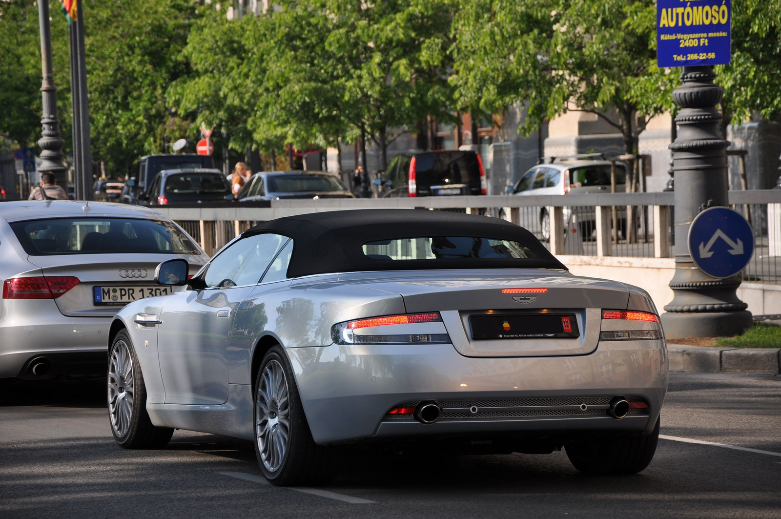 Aston Martin DB9 Volante 094