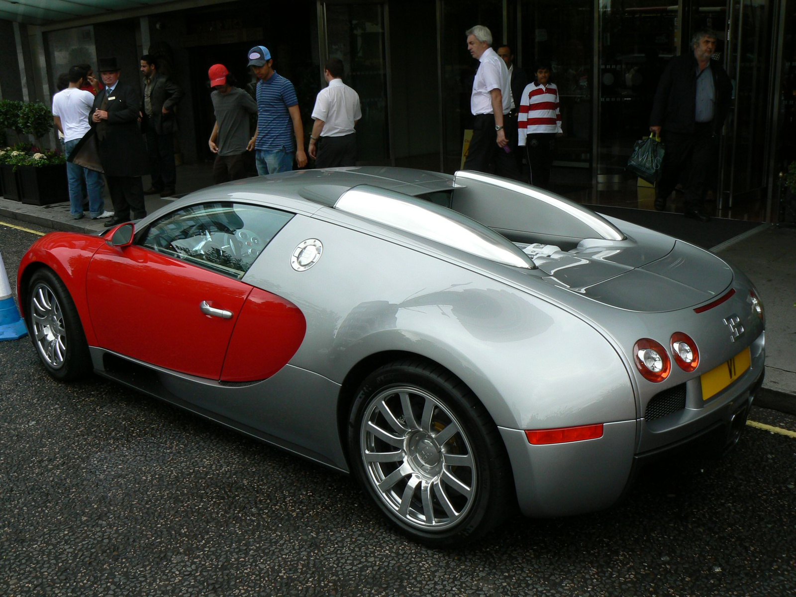 (5) Bugatti Veyron