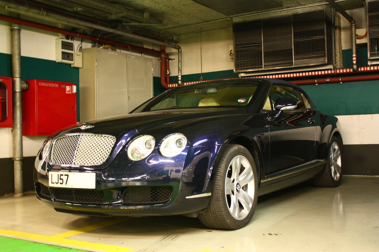 Bentley Continental GTC 046