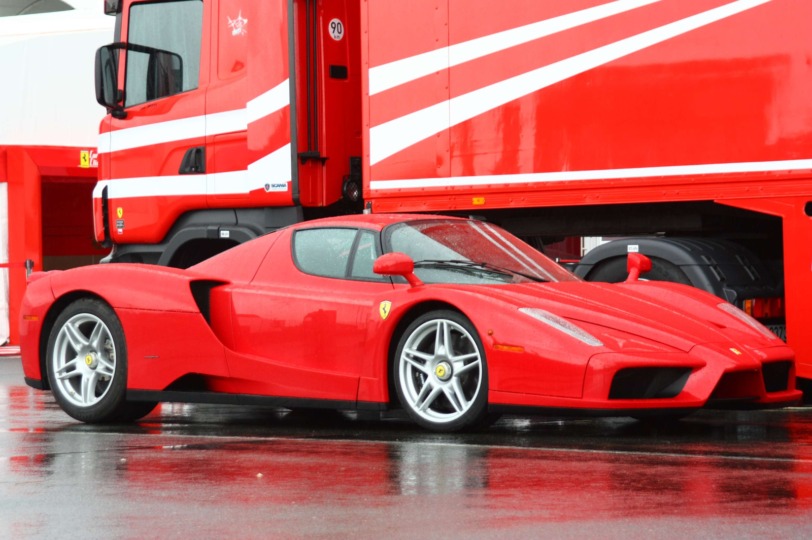 Ferrari Enzo