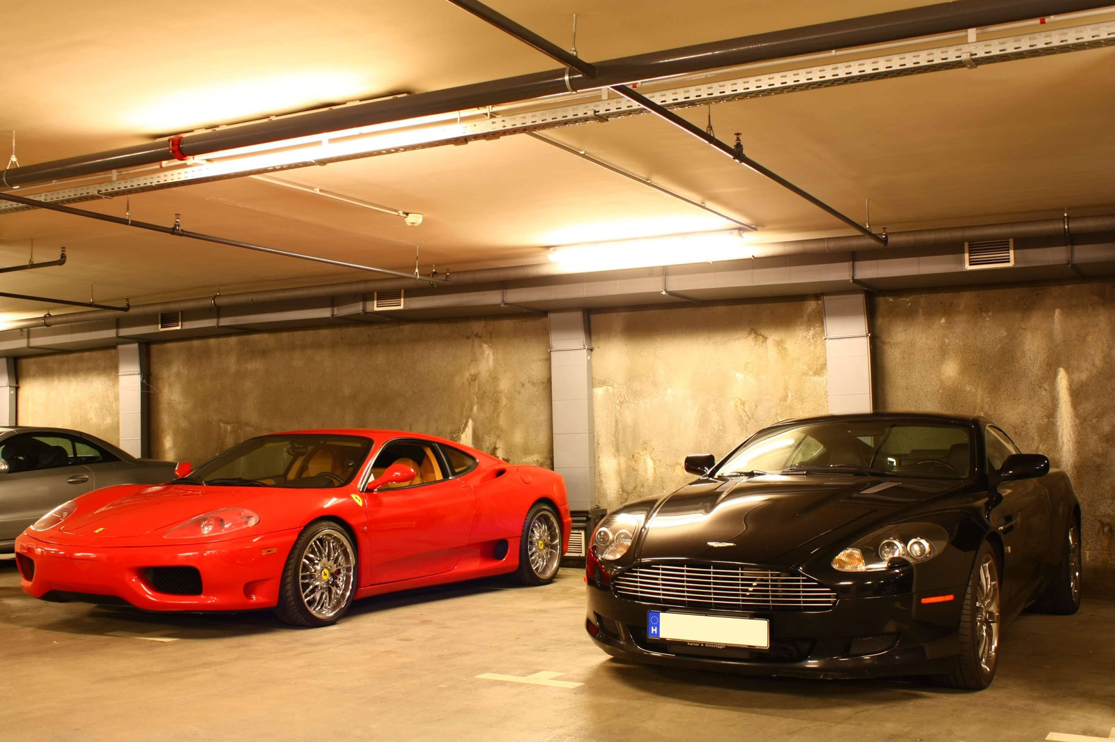 Dupla 147 Aston Martin DB9 &amp; Ferrari 360