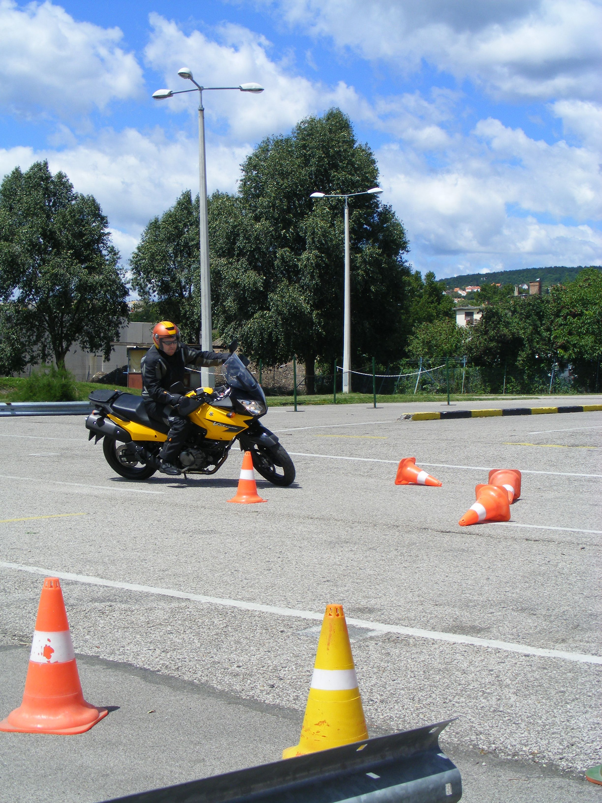 Pécsi motoros tréning, KÉKT