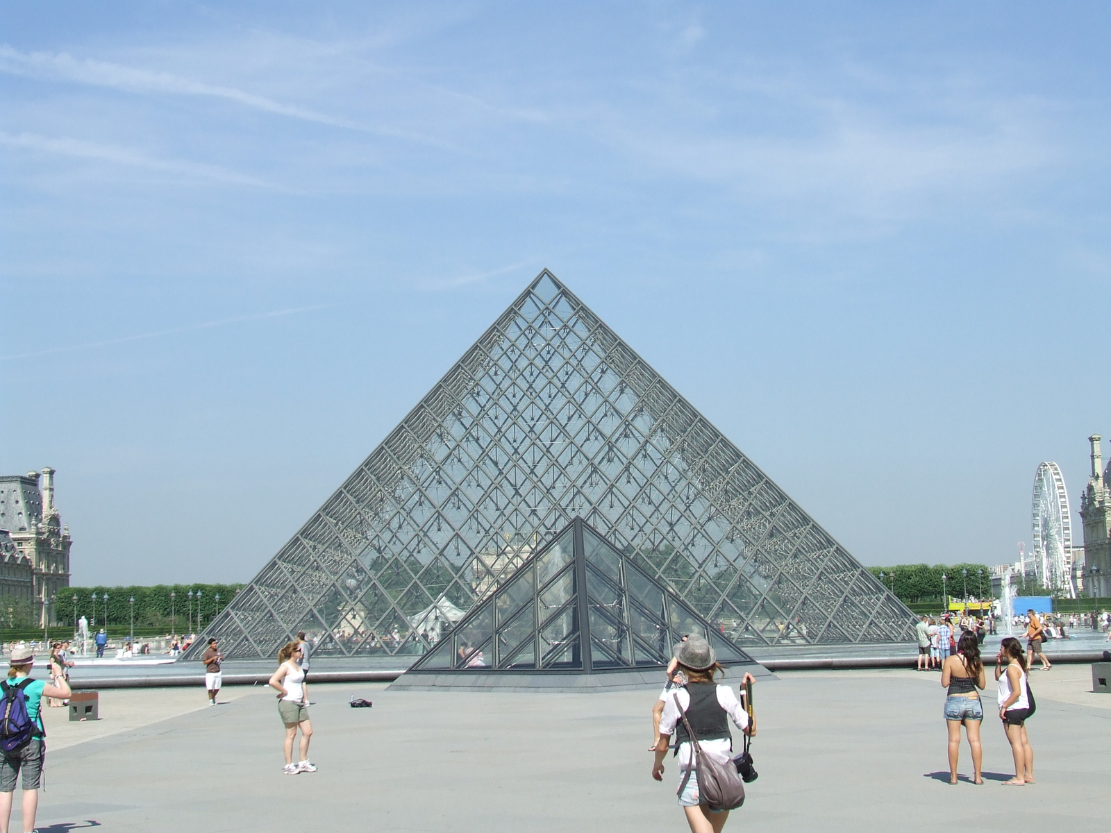 7. nap Louvre