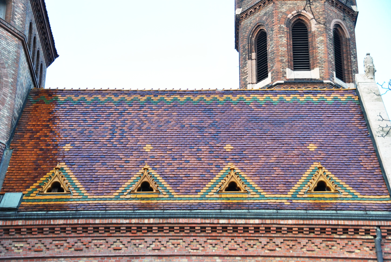 Zsolnay tetőablakok