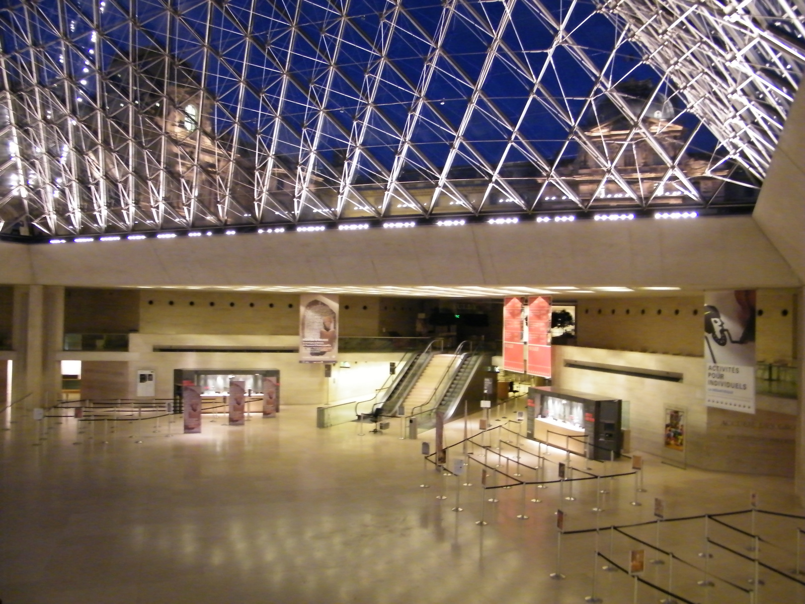 Louvre at night