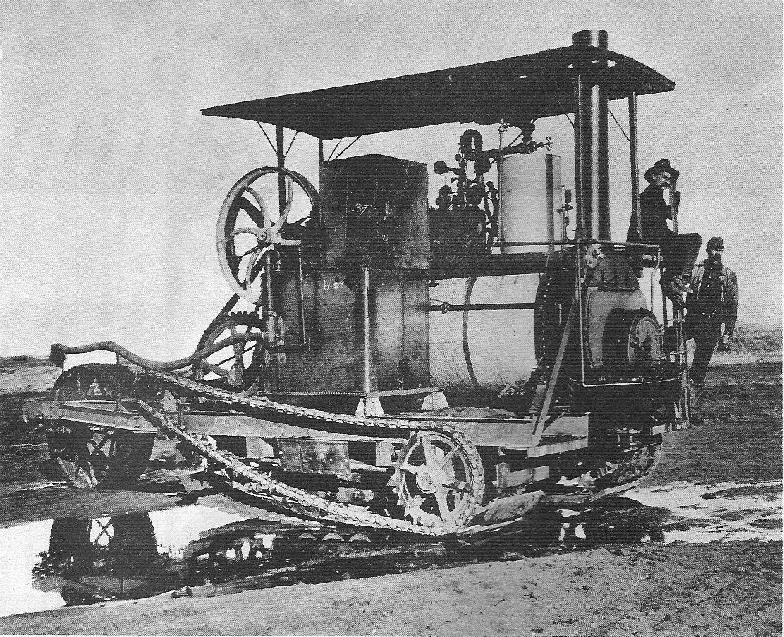 Holt prototype track-type tractor 1905