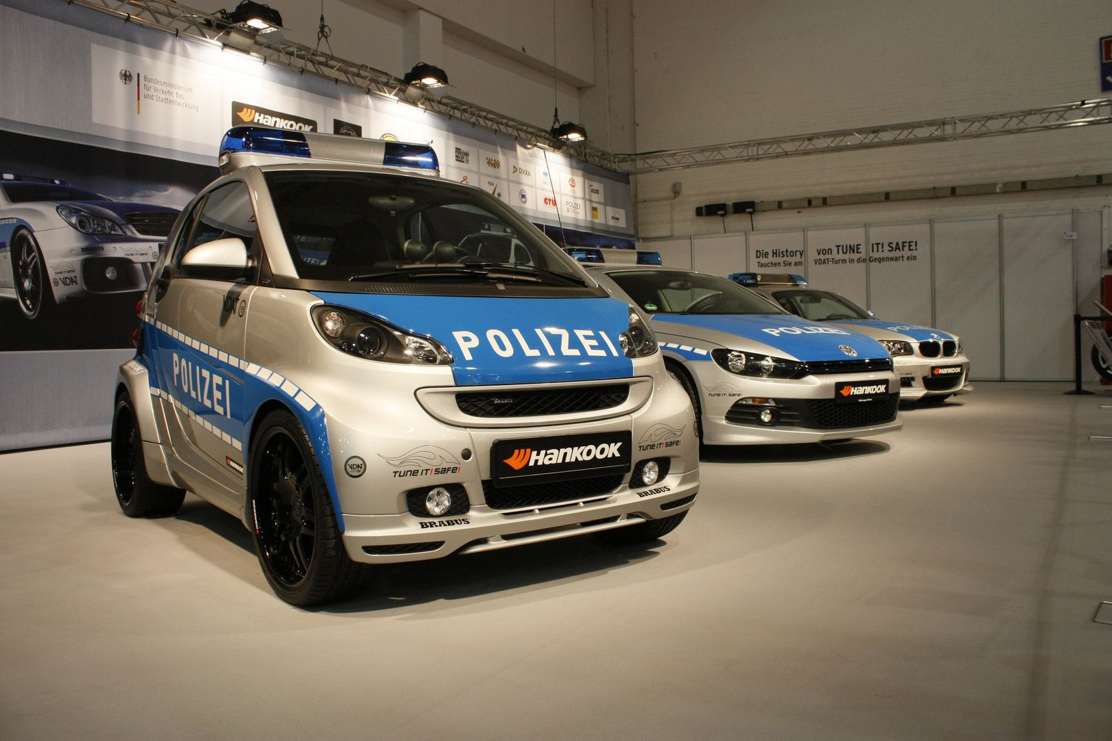Polizei Smart VW BMW