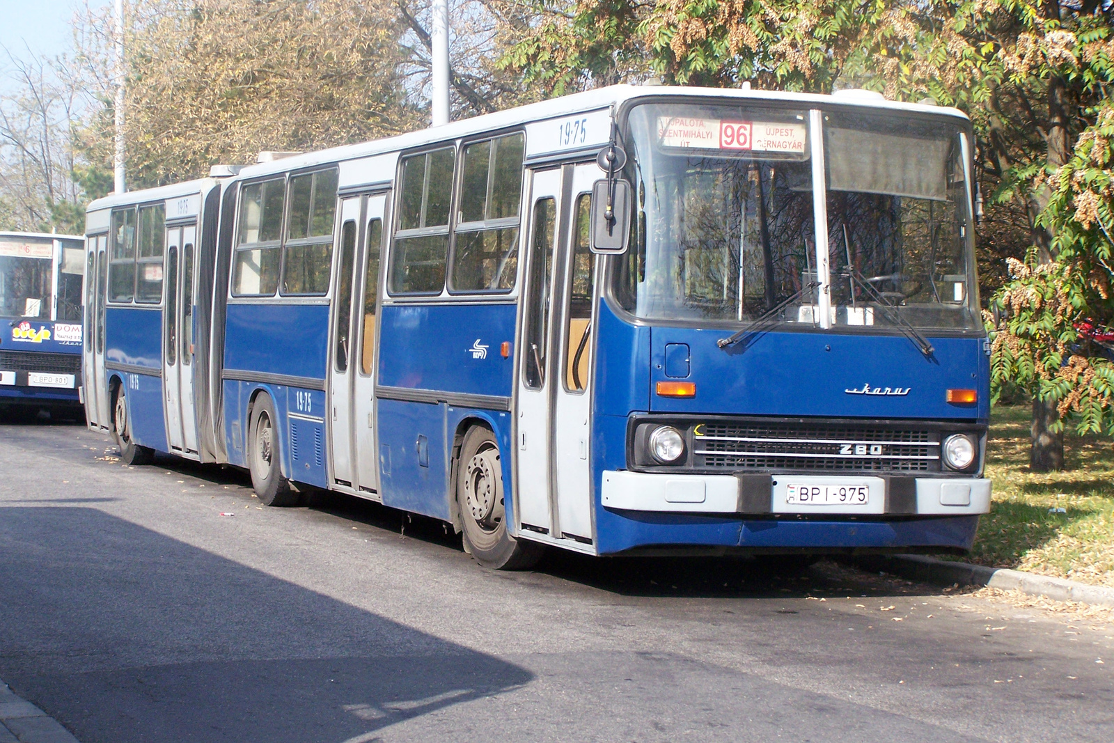Busz BPI-975